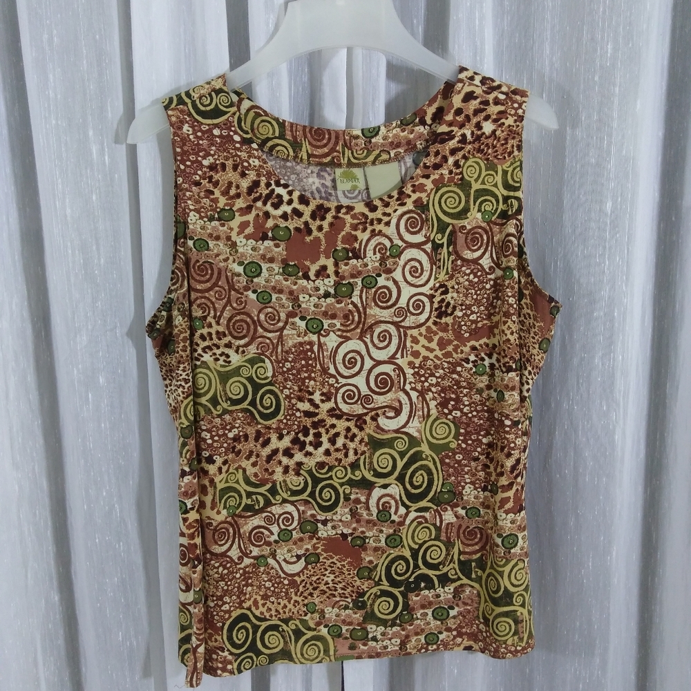 Islander size large sleeveless top.